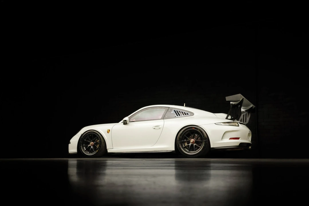 2014 Porsche 991 GT3 - Image 22 of 31