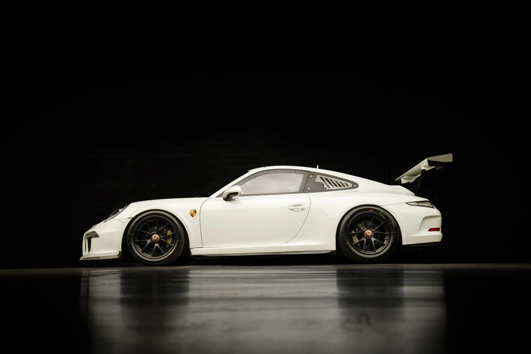 2014 Porsche 991 GT3 - Image 21 of 31