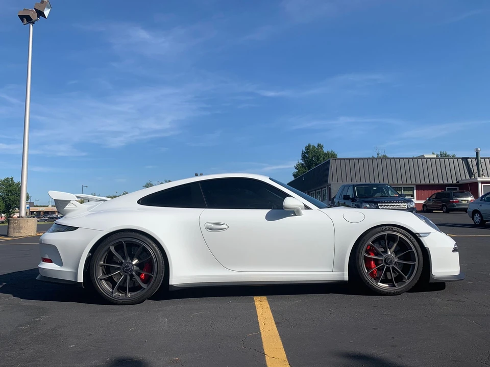 2014 Porsche 991 GT3 - Image 2 of 10