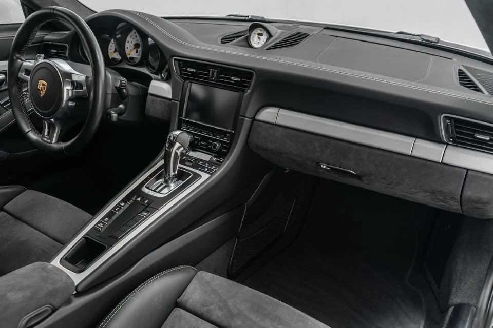 2014 Porsche 991 GT3 - Image 13 of 19