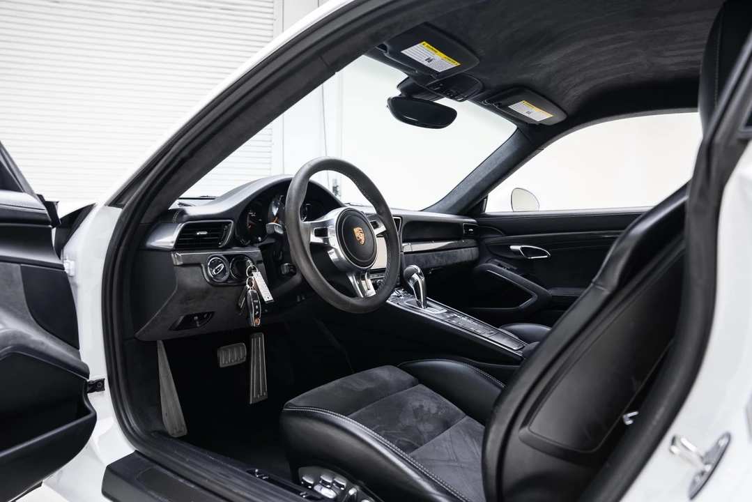 2014 Porsche 991 GT3 - Image 2 of 21