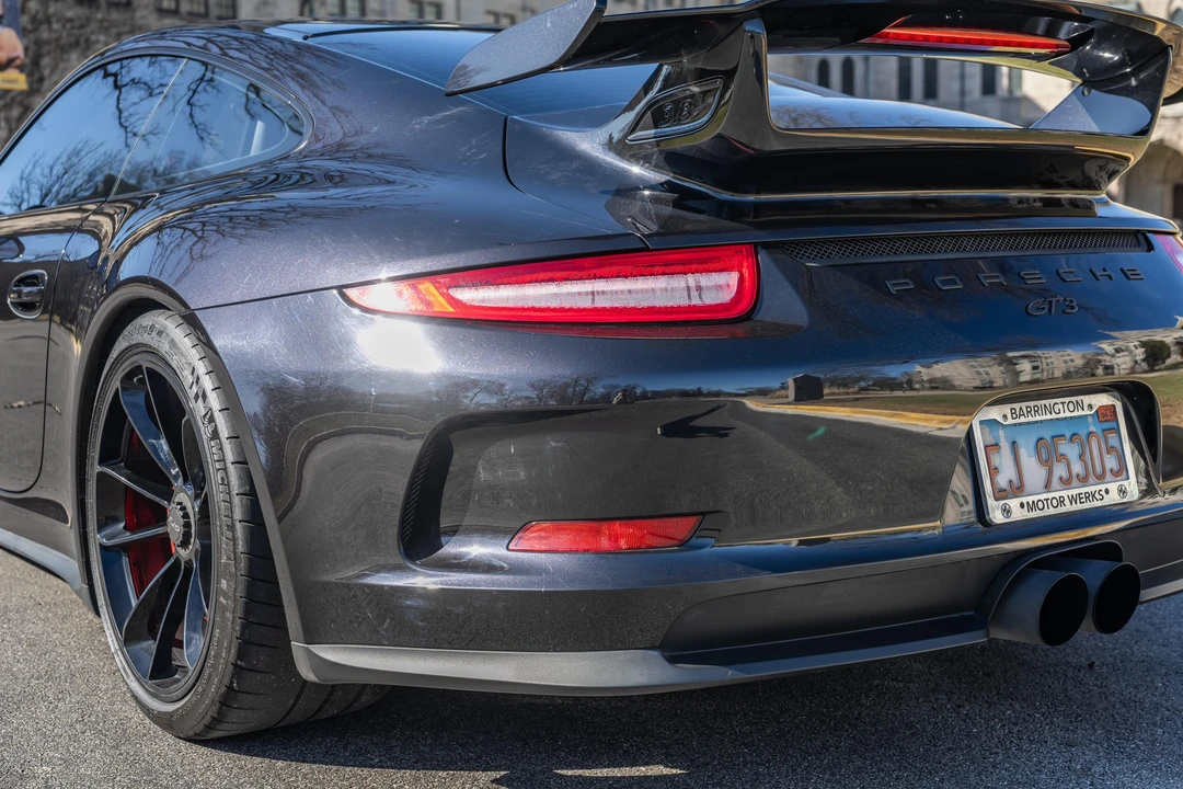 2014 Porsche 991 GT3 - Image 30 of 31