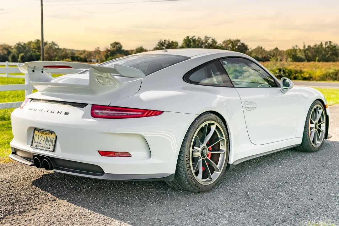 2014 Porsche 991 GT3 - Image 4 of 31