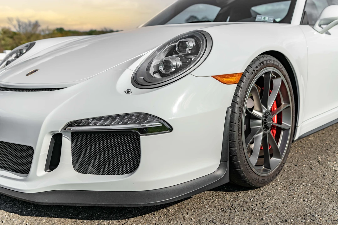2014 Porsche 991 GT3 - Image 17 of 31