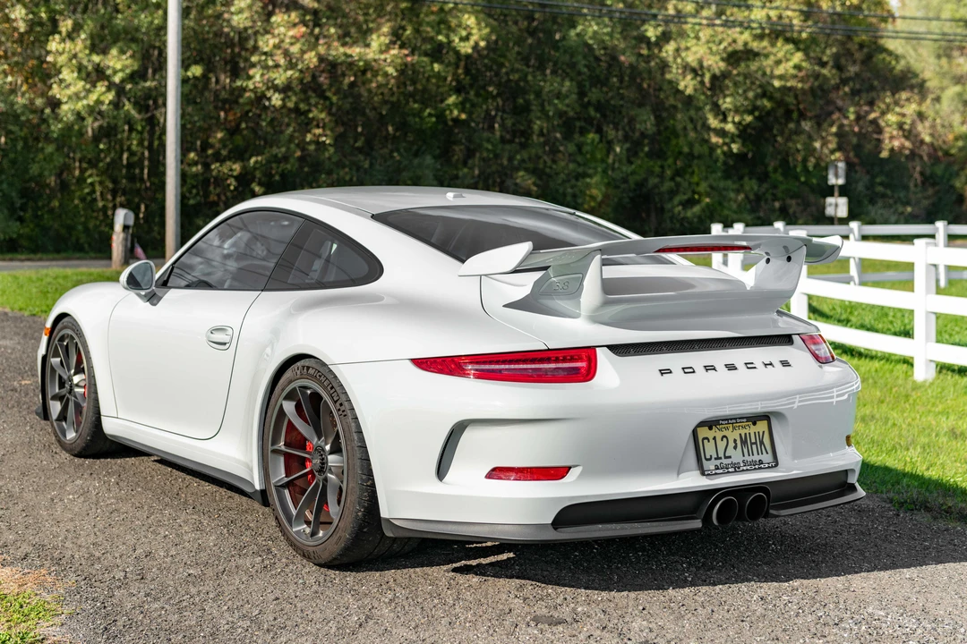 2014 Porsche 991 GT3 - Image 9 of 31