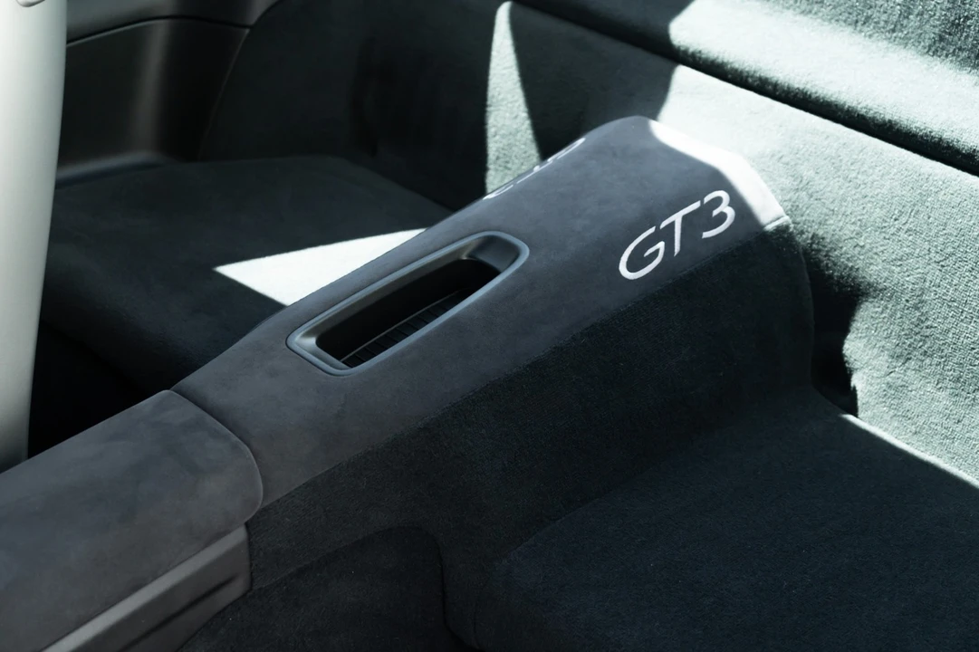 2014 Porsche 991 GT3 - Image 27 of 31