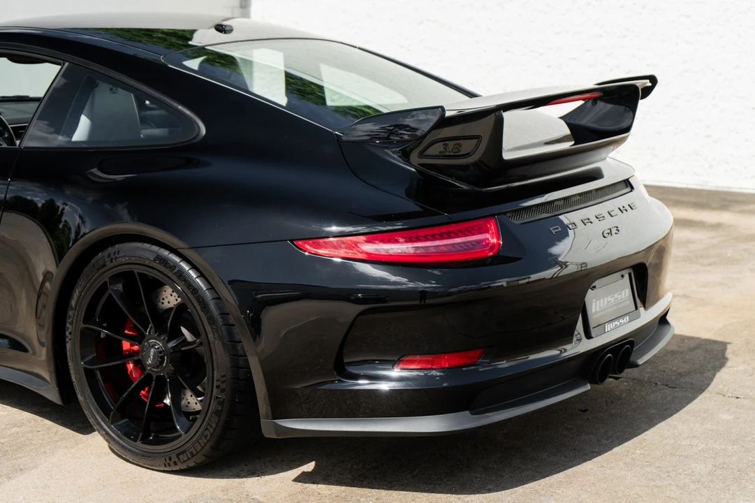 2014 Porsche 991 GT3 - Image 15 of 31