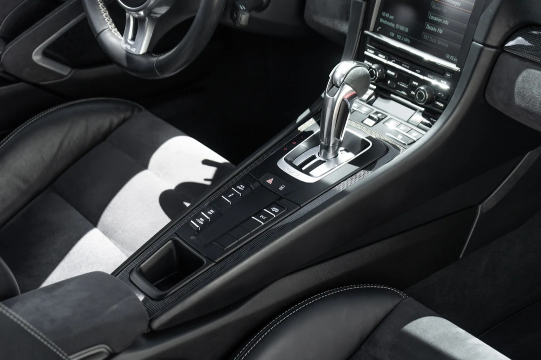2014 Porsche 991 GT3 - Image 21 of 31