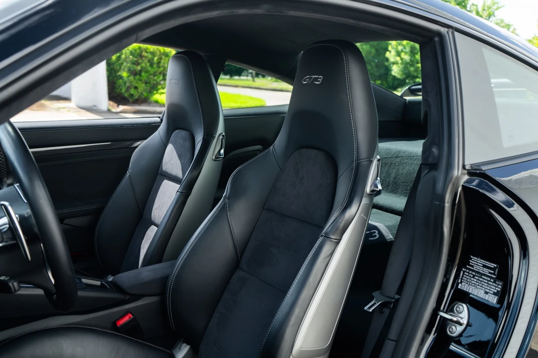 2014 Porsche 991 GT3 - Image 23 of 31