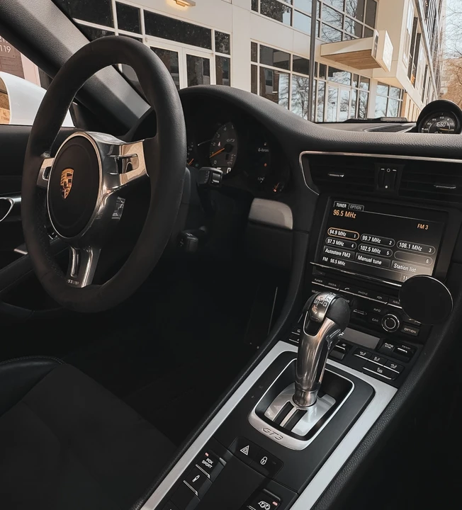 2014 Porsche 991 GT3 - Image 19 of 21