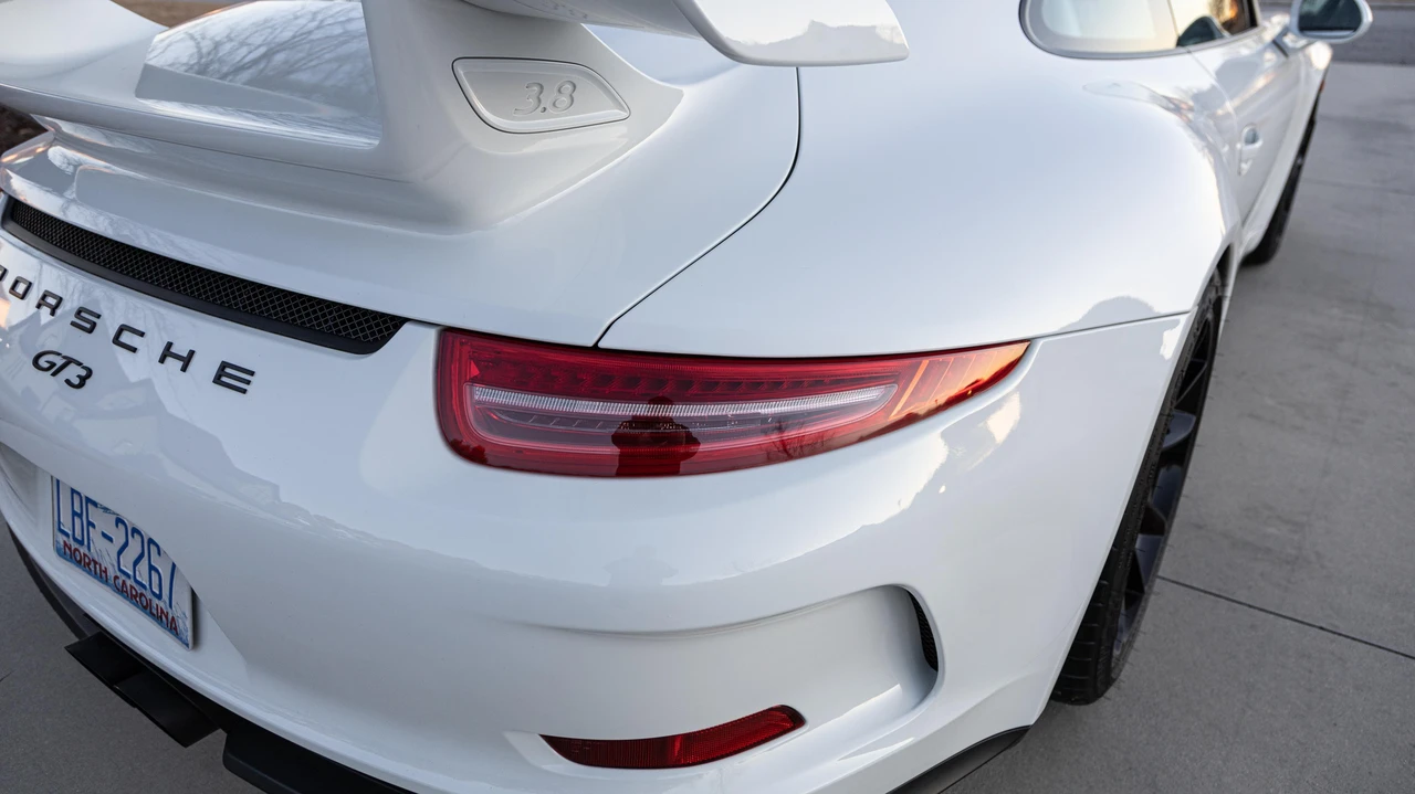 2014 Porsche 991 GT3 - Image 30 of 30