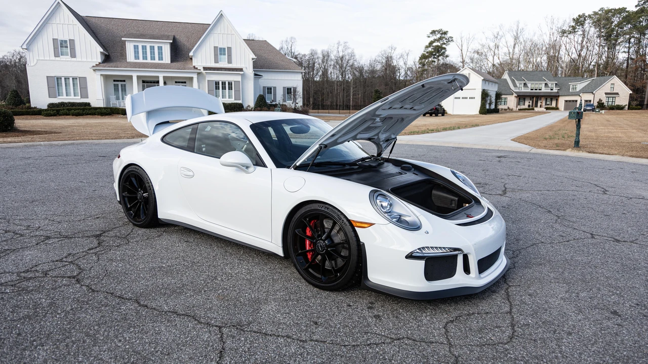2014 Porsche 991 GT3 - Image 18 of 30