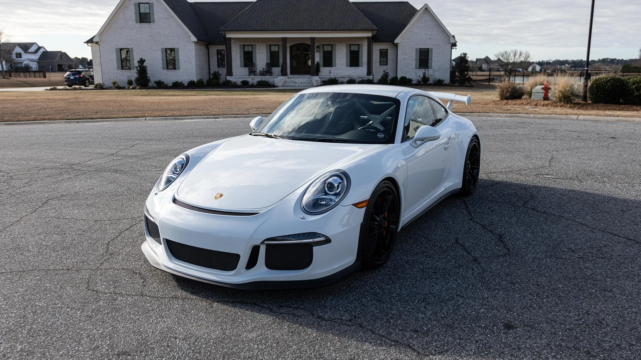 2014 Porsche 991 GT3 - Image 9 of 30