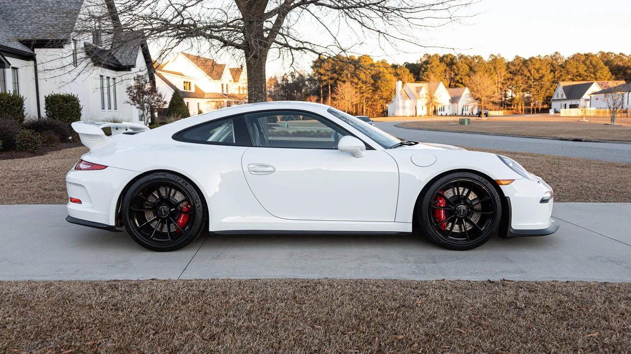 2014 Porsche 991 GT3 - Image 15 of 30