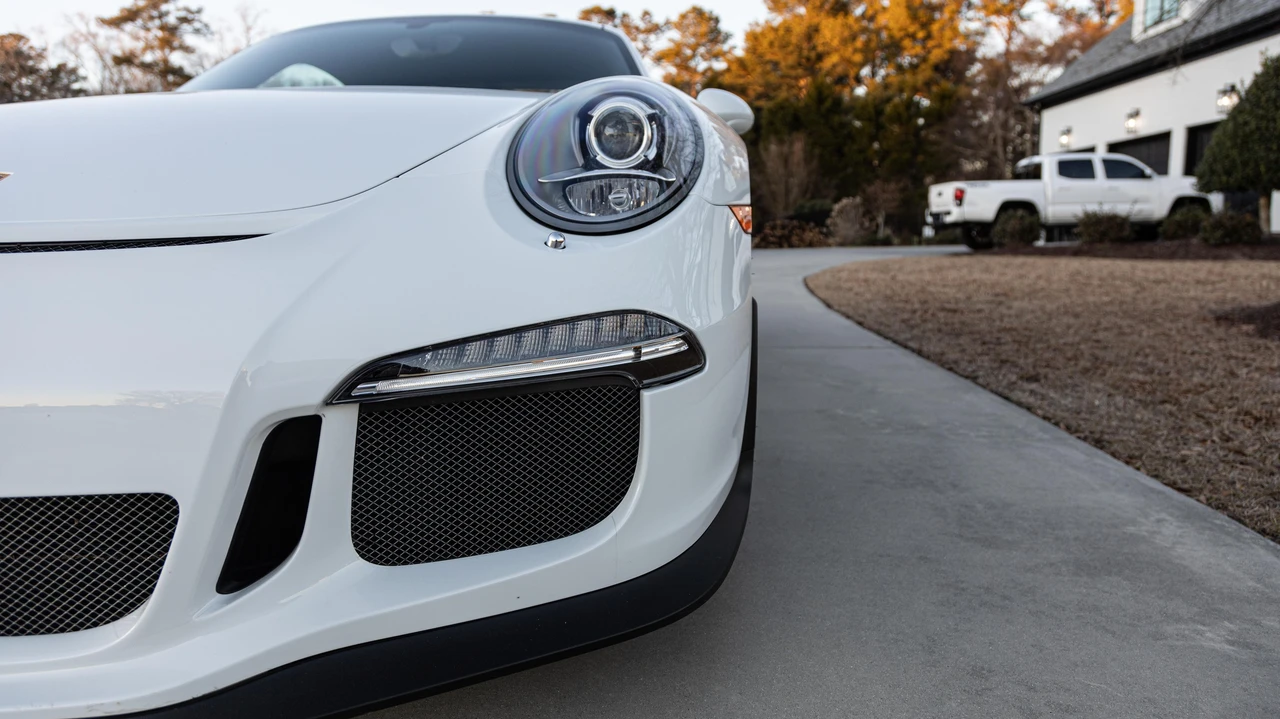 2014 Porsche 991 GT3 - Image 24 of 30