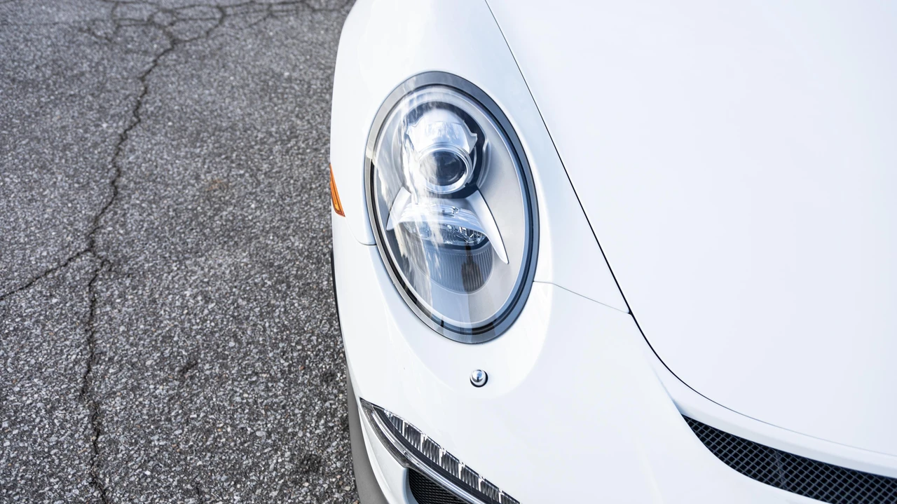 2014 Porsche 991 GT3 - Image 21 of 30