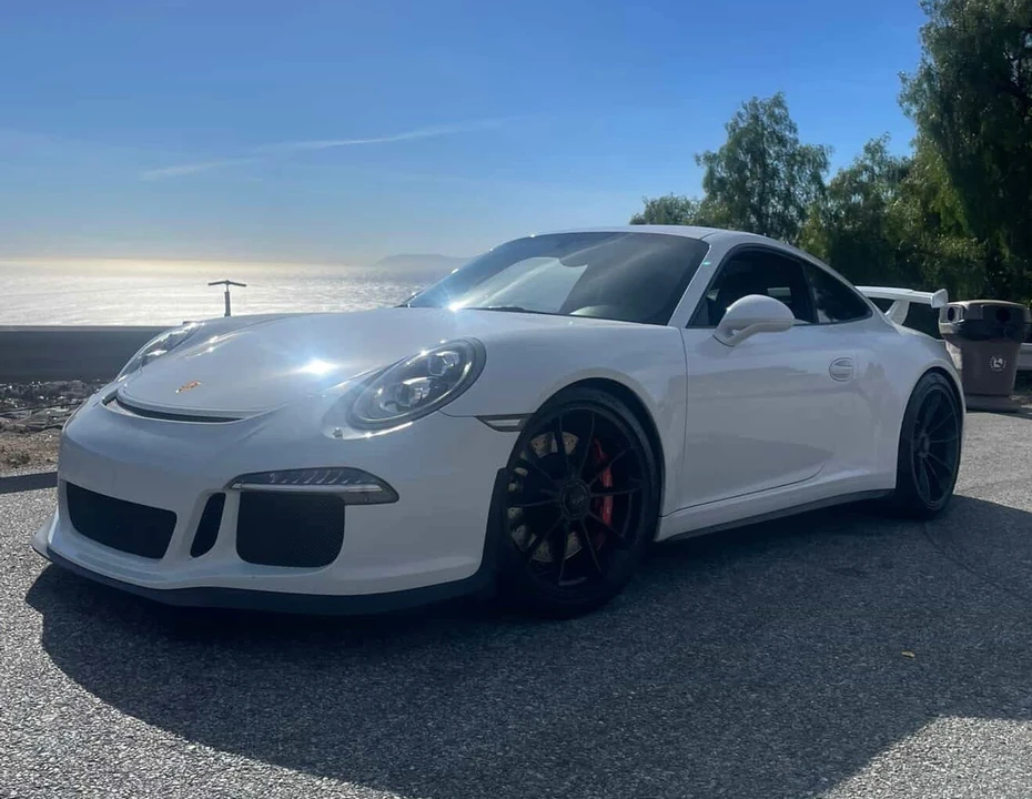 2014 Porsche 991 GT3 - Image 2 of 9