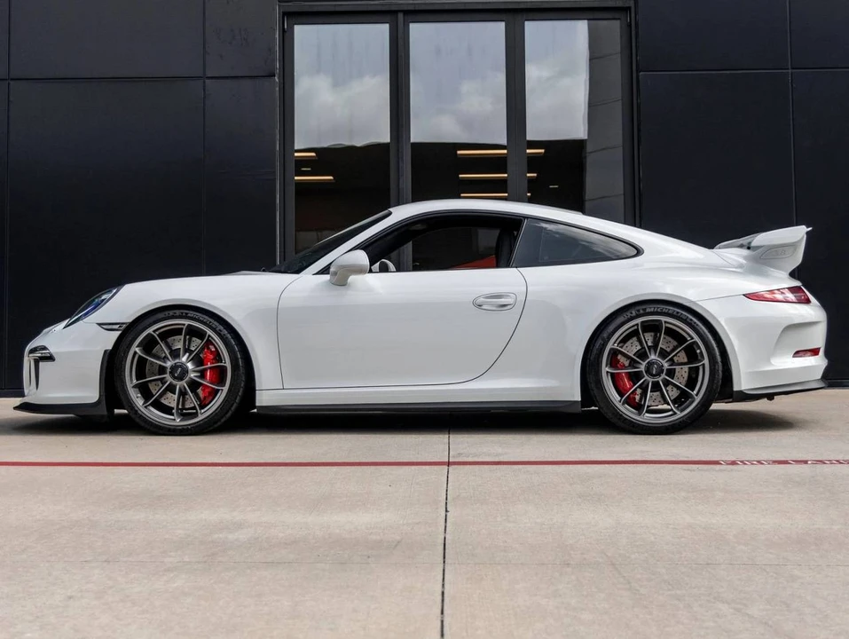 2014 Porsche 991 GT3 - Image 2 of 5