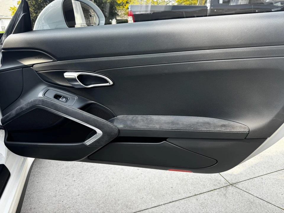 2014 Porsche 991 GT3 - Image 29 of 31