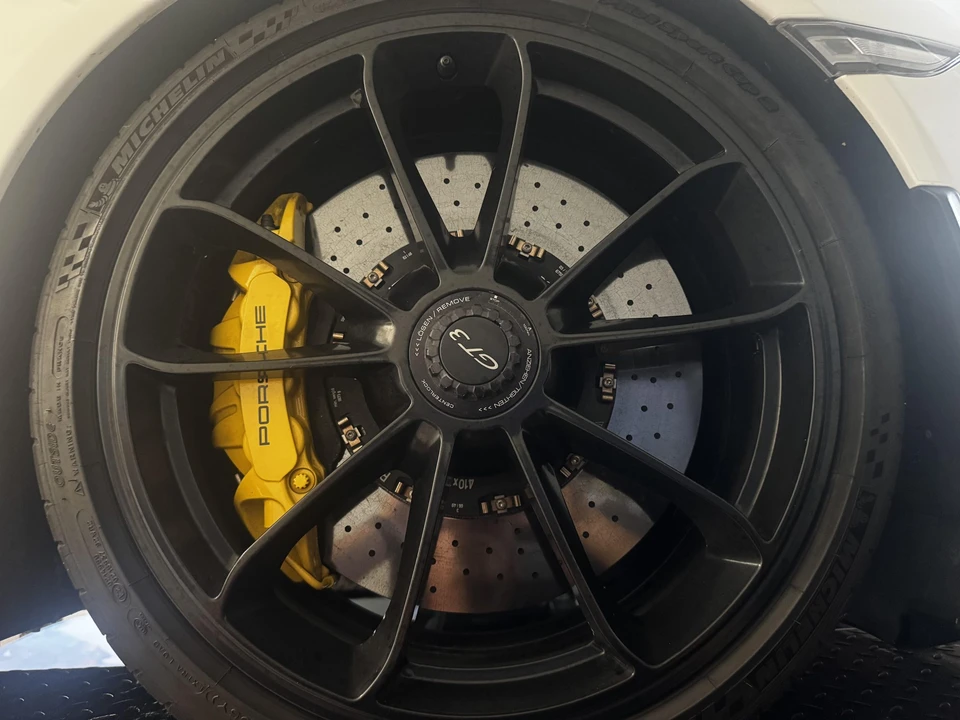 2014 Porsche 991 GT3 - Image 16 of 31