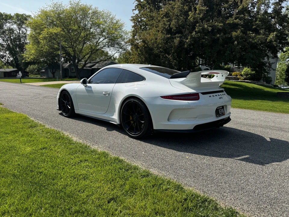 2014 Porsche 991 GT3 - Image 5 of 31