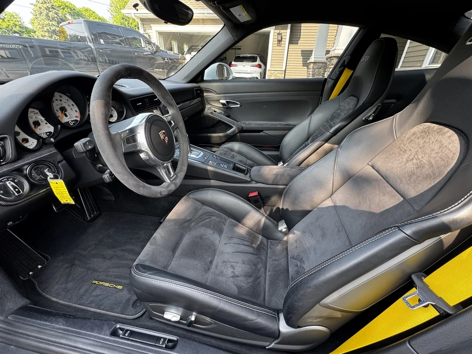 2014 Porsche 991 GT3 - Image 22 of 31
