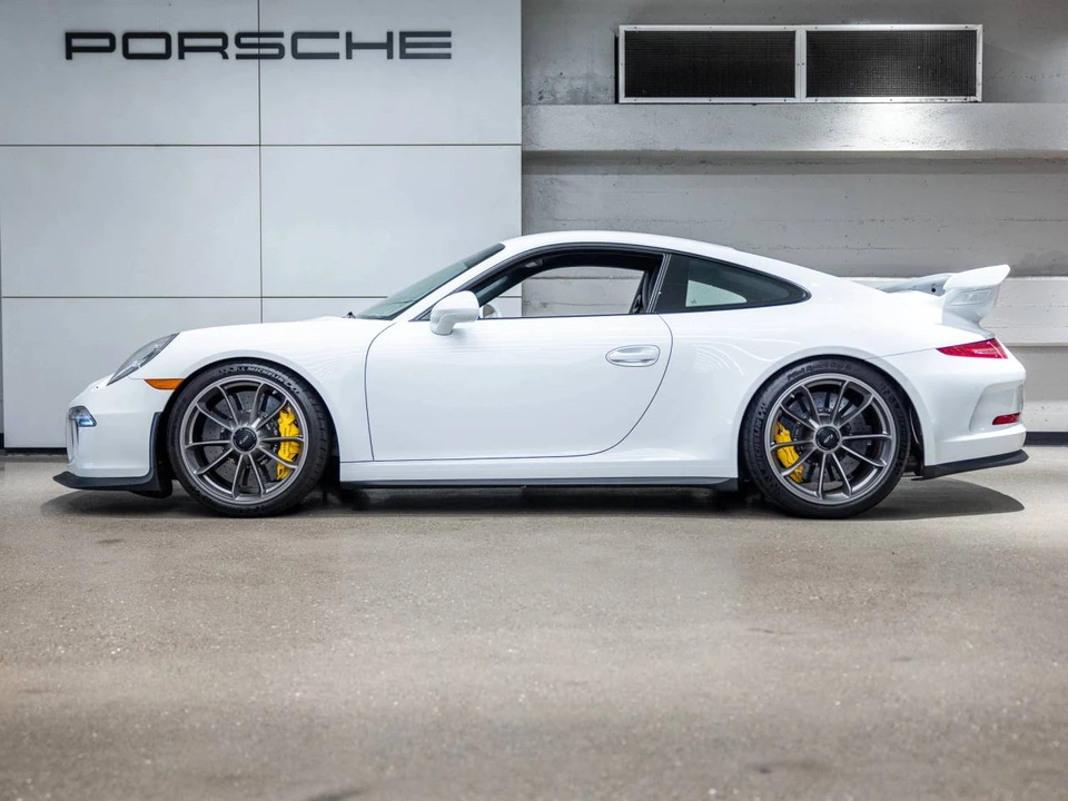 2014 Porsche 991 GT3 - Image 2 of 5