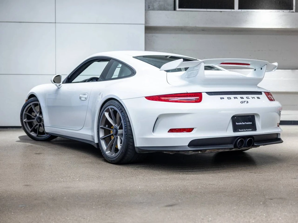 2014 Porsche 991 GT3 - Image 3 of 5