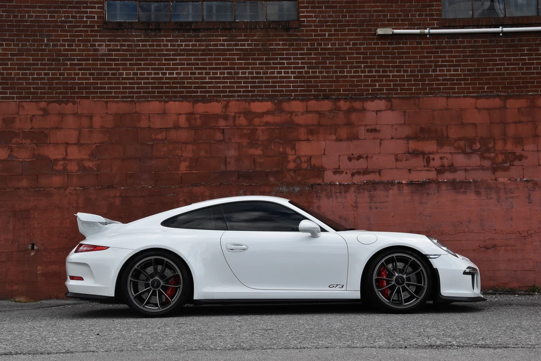 2014 Porsche 991 GT3 - Image 30 of 31