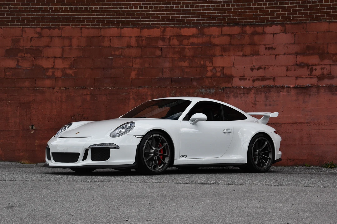 2014 Porsche 991 GT3 - Image 8 of 31