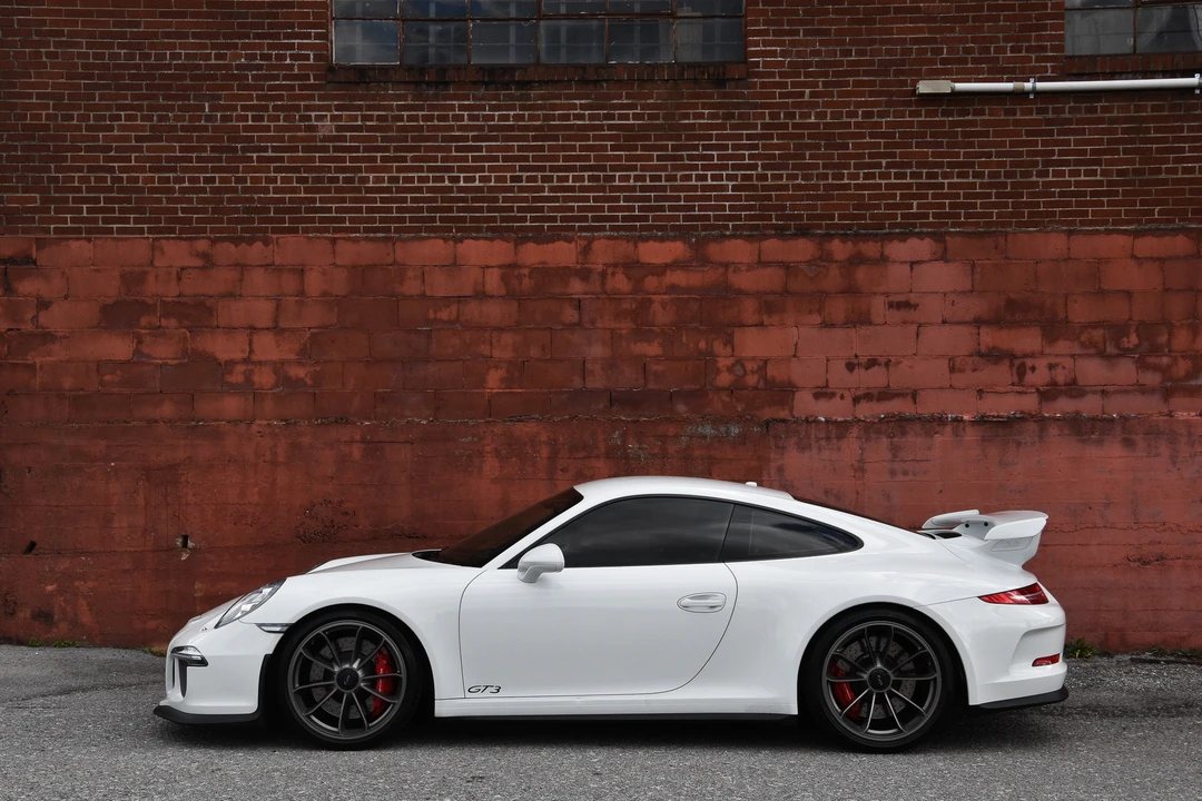 2014 Porsche 991 GT3 - Image 13 of 31