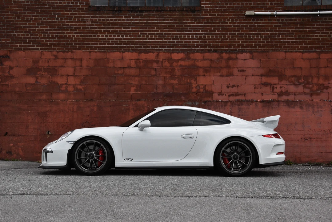 2014 Porsche 991 GT3 - Image 10 of 31