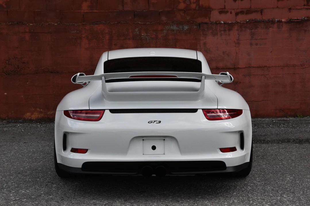 2014 Porsche 991 GT3 - Image 21 of 31