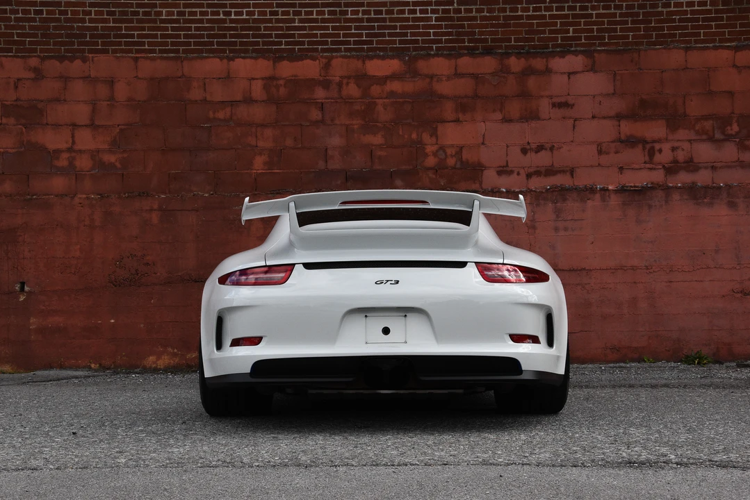 2014 Porsche 991 GT3 - Image 19 of 31