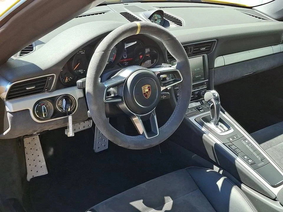 2014 Porsche 991 GT3 - Image 4 of 5