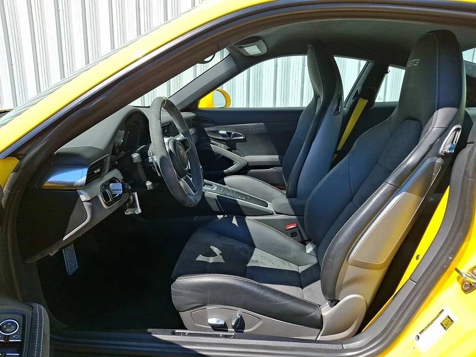 2014 Porsche 991 GT3 - Image 5 of 5