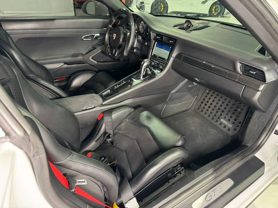 2014 Porsche 991 GT3 - Image 12 of 21