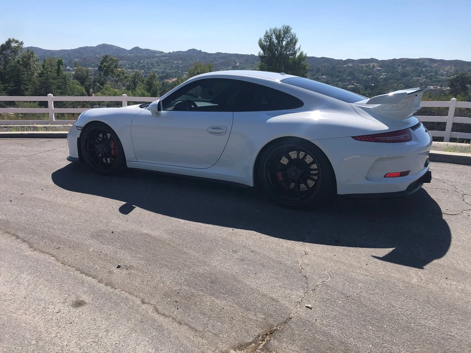 2014 Porsche 991 GT3 - Image 2 of 16