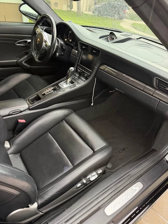 2014 Porsche 911 - Image 5 of 8
