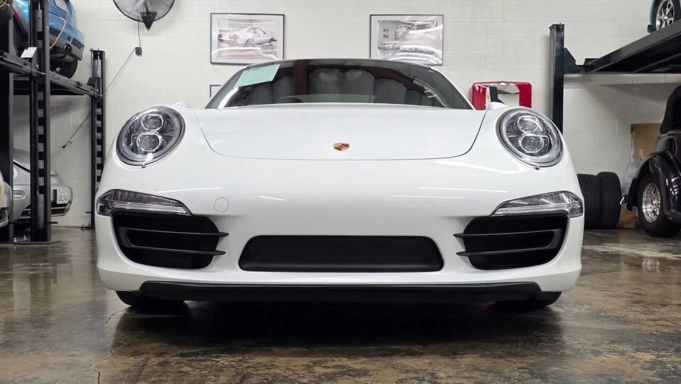 2014 Porsche 911 - Image 18 of 20