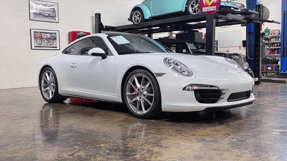 2014 Porsche 911 - Image 15 of 20