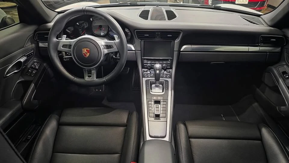 2014 Porsche 911 - Image 3 of 20