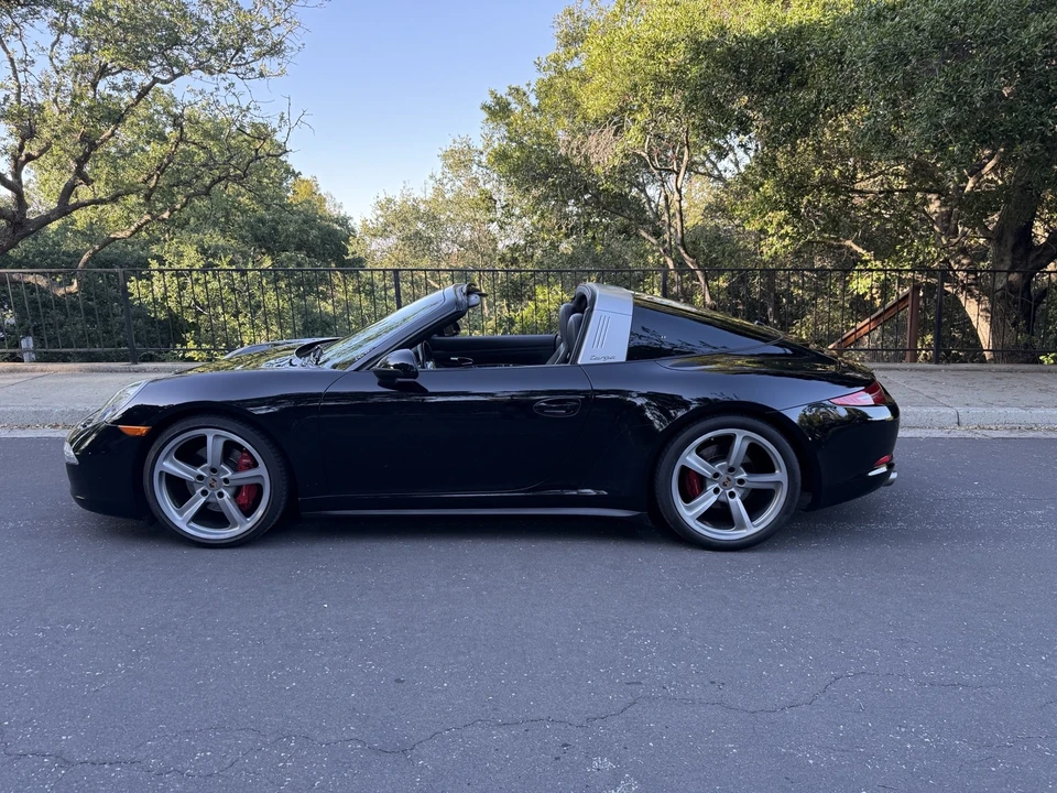 2014 Porsche 991 Targa 4 & 4S - Image 13 of 31