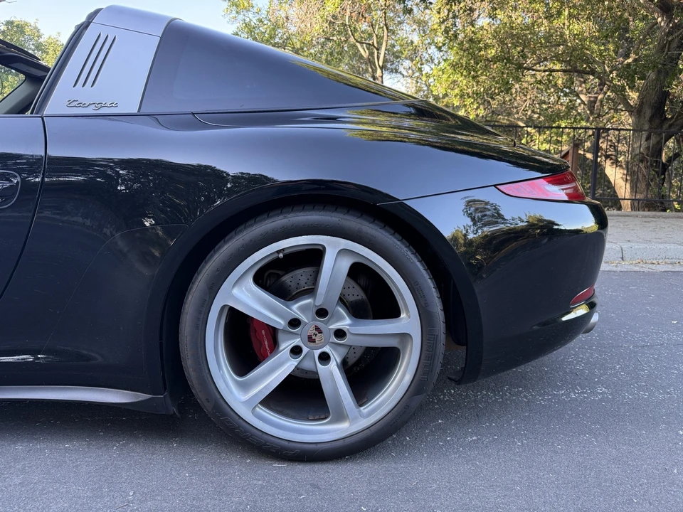2014 Porsche 991 Targa 4 & 4S - Image 21 of 31