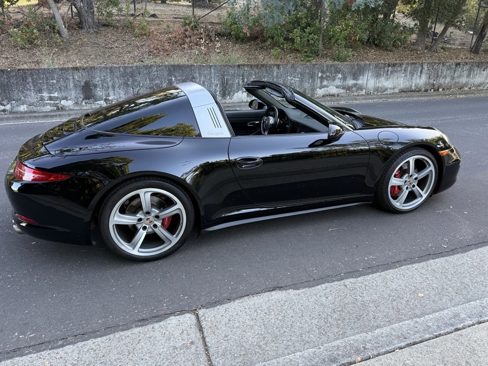 2014 Porsche 991 Targa 4 & 4S - Image 4 of 31
