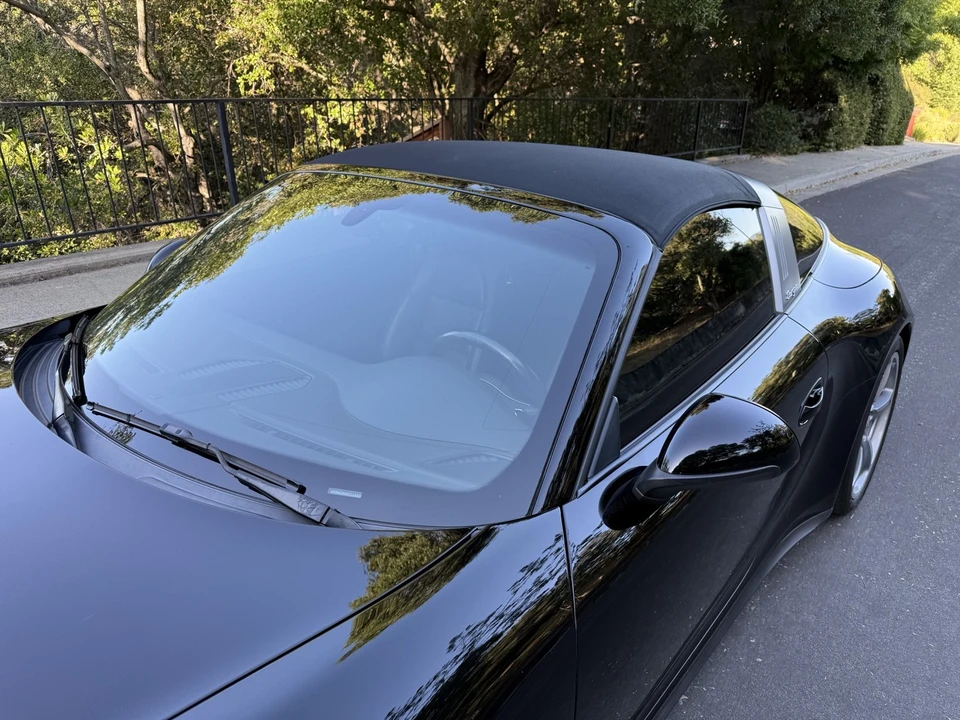 2014 Porsche 991 Targa 4 & 4S - Image 27 of 31