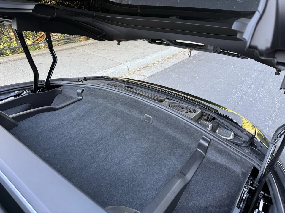 2014 Porsche 991 Targa 4 & 4S - Image 17 of 31