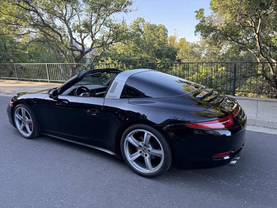 2014 Porsche 991 Targa 4 & 4S - Image 10 of 31