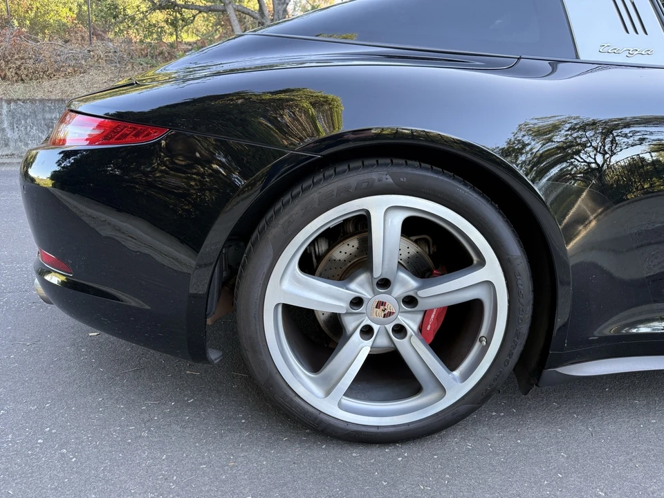 2014 Porsche 991 Targa 4 & 4S - Image 23 of 31
