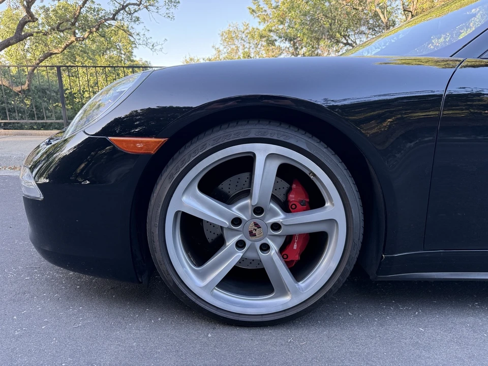 2014 Porsche 991 Targa 4 & 4S - Image 25 of 31